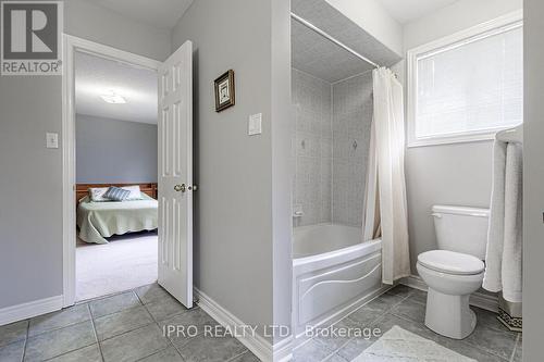 1376 Kingsgrove Place, Oakville (West Oak Trails), ON - Indoor Photo Showing Bathroom