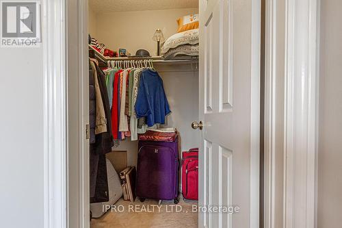 1376 Kingsgrove Place, Oakville (West Oak Trails), ON - Indoor With Storage