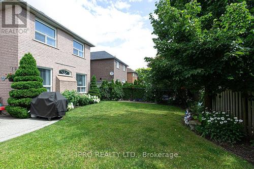 1376 Kingsgrove Place, Oakville (West Oak Trails), ON - Outdoor