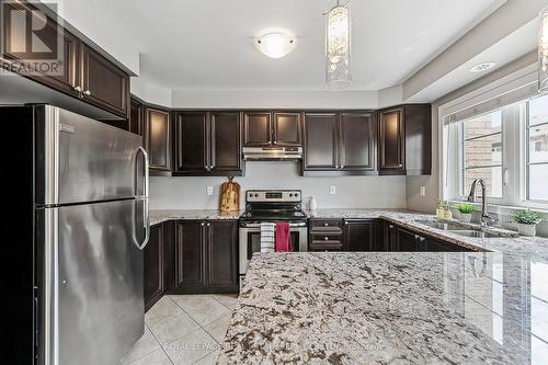 252 Ellen Davidson Drive, Oakville, ON - Indoor Photo Showing Kitchen With Double Sink