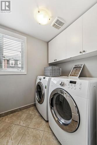 252 Ellen Davidson Drive, Oakville, ON - Indoor Photo Showing Laundry Room