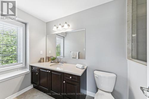 252 Ellen Davidson Drive, Oakville, ON - Indoor Photo Showing Bathroom