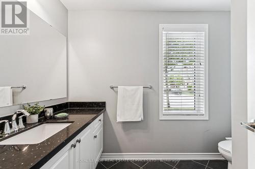 252 Ellen Davidson Drive, Oakville, ON - Indoor Photo Showing Bathroom