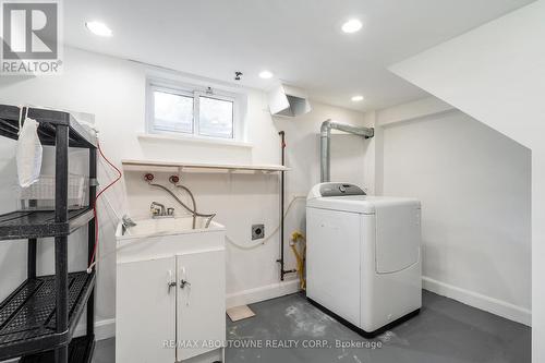 505 Patricia Drive, Oakville (Bronte East), ON - Indoor Photo Showing Laundry Room