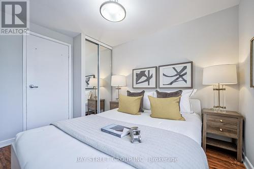 60 Rock Fern Way, Toronto (Don Valley Village), ON - Indoor Photo Showing Bedroom