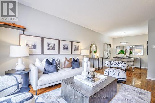 60 Rock Fern Way, Toronto (Don Valley Village), ON - Indoor Photo Showing Living Room