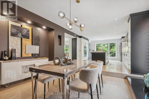 25 Janus Court, Toronto (Hillcrest Village), ON - Indoor Photo Showing Dining Room