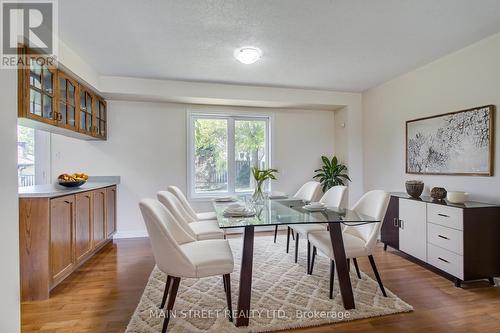 22 Depeuter Crescent, Bradford West Gwillimbury (Bradford), ON - Indoor Photo Showing Dining Room