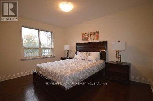 34 Gentry Crescent, Richmond Hill, ON - Indoor Photo Showing Bedroom