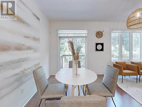 100 Radial Drive, Aurora, ON - Indoor Photo Showing Dining Room