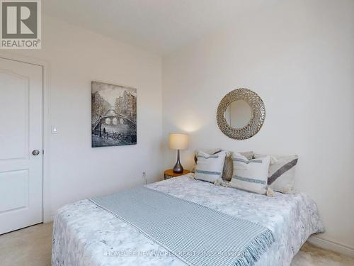 100 Radial Drive, Aurora, ON - Indoor Photo Showing Bedroom