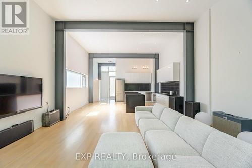 561 Arlington Avenue, Toronto (Humewood-Cedarvale), ON - Indoor Photo Showing Living Room