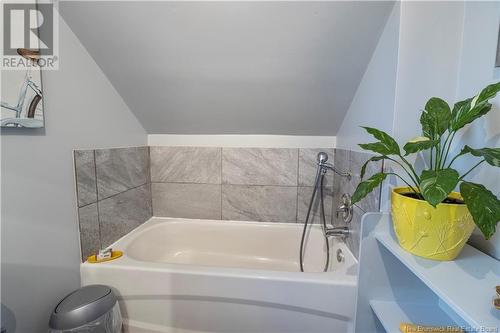 2806 Route 515, Sainte-Marie-De-Kent, NB - Indoor Photo Showing Bathroom