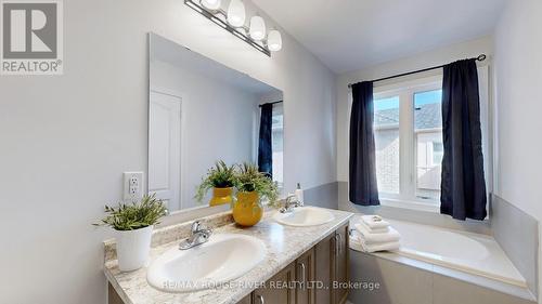 168 Webb Street, Markham (Cornell), ON - Indoor Photo Showing Bathroom