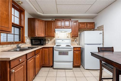 70 Ward Avenue, Hamilton, ON - Indoor Photo Showing Kitchen With Double Sink