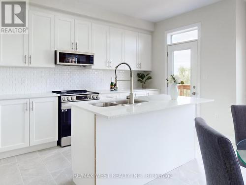 31 John Dallimore Drive, Georgina (Keswick South), ON - Indoor Photo Showing Kitchen With Double Sink