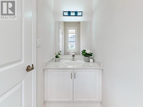 31 John Dallimore Drive, Georgina (Keswick South), ON - Indoor Photo Showing Bathroom