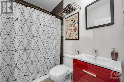 Both ensuites have stone showers. - 303 Lanark Avenue, Ottawa, ON - Indoor Photo Showing Bathroom