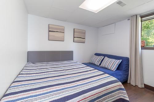 1426 Scott Crescent, West Kelowna, BC - Indoor Photo Showing Bedroom