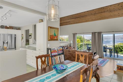 3964 Angus Drive, West Kelowna, BC - Indoor Photo Showing Dining Room