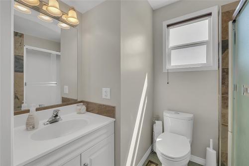 3964 Angus Drive, West Kelowna, BC - Indoor Photo Showing Bathroom