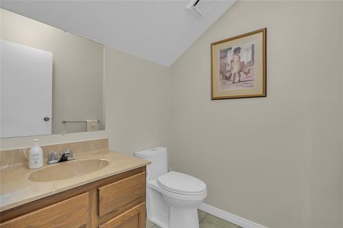 3964 Angus Drive, West Kelowna, BC - Indoor Photo Showing Bathroom