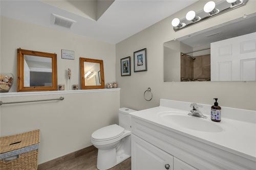 3964 Angus Drive, West Kelowna, BC - Indoor Photo Showing Bathroom