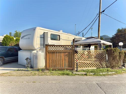 556-415 Commonwealth Road, Kelowna, BC - Outdoor With Exterior