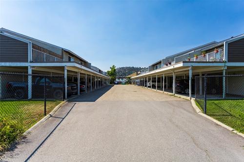 1-500 Lester Road, Kelowna, BC - Outdoor With Balcony With Deck Patio Veranda