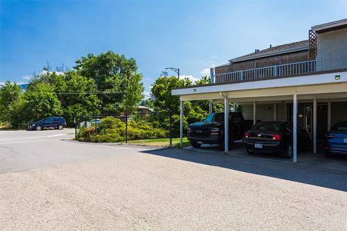 1-500 Lester Road, Kelowna, BC - Outdoor With Balcony With Deck Patio Veranda