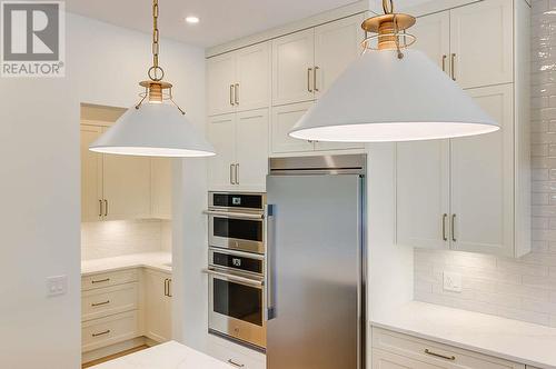 549 Knowles Road, Kelowna, BC - Indoor Photo Showing Kitchen