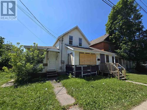 369-371 Wellington St E, Sault Ste Marie, ON - Outdoor With Facade