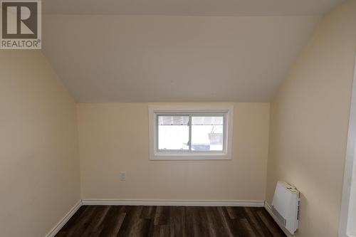 369-371 Wellington St E, Sault Ste Marie, ON - Indoor Photo Showing Other Room