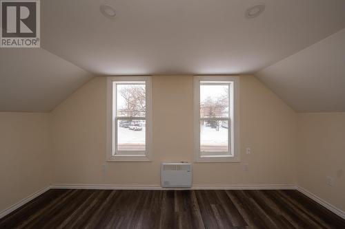 369-371 Wellington St E, Sault Ste Marie, ON - Indoor Photo Showing Other Room