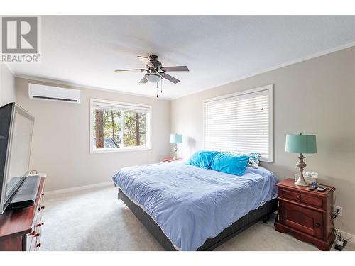 107 Crown Crescent, Vernon, BC - Indoor Photo Showing Bedroom