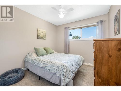 1807 22 Street, Vernon, BC - Indoor Photo Showing Bedroom