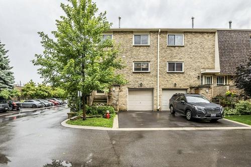 5 Melanie Crescent, Hamilton, ON - Outdoor