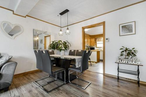 5 Melanie Crescent, Hamilton, ON - Indoor Photo Showing Dining Room