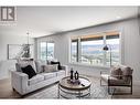 709 Carleton Street, Kelowna, BC  - Indoor Photo Showing Living Room 