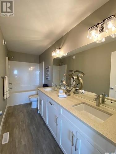 146 Kostiuk Crescent, Saskatoon, SK - Indoor Photo Showing Bathroom