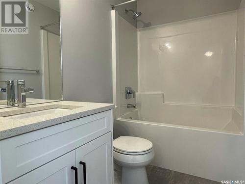 146 Kostiuk Crescent, Saskatoon, SK - Indoor Photo Showing Bathroom