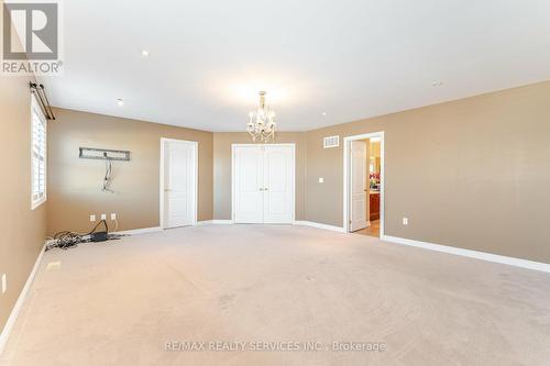 21 Crown Drive, Brampton (Vales Of Castlemore), ON - Indoor Photo Showing Other Room