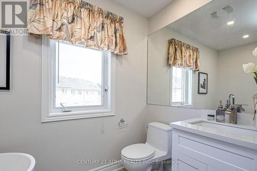 77 Leitchcroft Crescent, Markham (Commerce Valley), ON - Indoor Photo Showing Bathroom