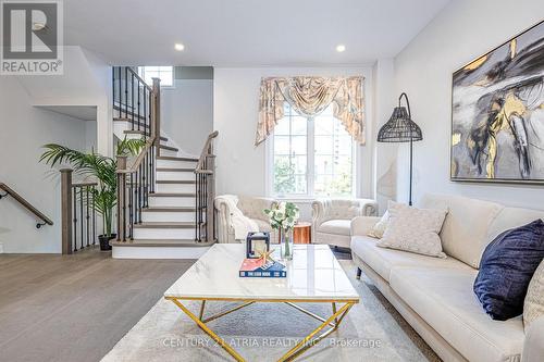 77 Leitchcroft Crescent, Markham (Commerce Valley), ON - Indoor Photo Showing Living Room