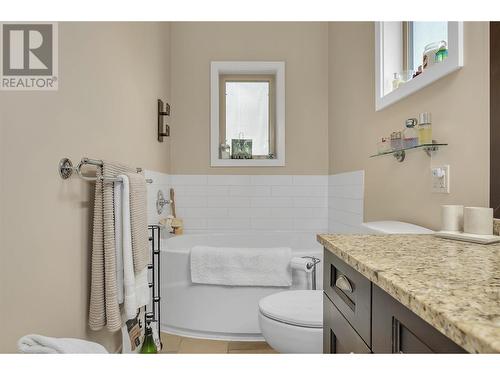 4036 Pritchard Drive N Unit# 3203, West Kelowna, BC - Indoor Photo Showing Bathroom