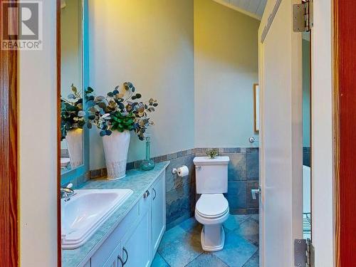 1900 Vancouver Blvd, Savary Island, BC - Indoor Photo Showing Bathroom