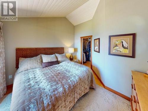 1900 Vancouver Blvd, Savary Island, BC - Indoor Photo Showing Bedroom