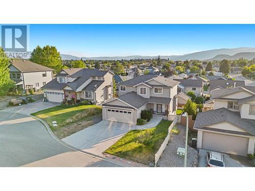 182 Poonian Court, Kelowna, BC - Outdoor With Facade