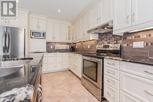 6555 Third Line, Centre Wellington (Fergus), ON - Indoor Photo Showing Kitchen With Upgraded Kitchen