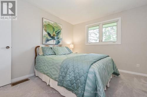 6555 Third Line, Centre Wellington (Fergus), ON - Indoor Photo Showing Bedroom